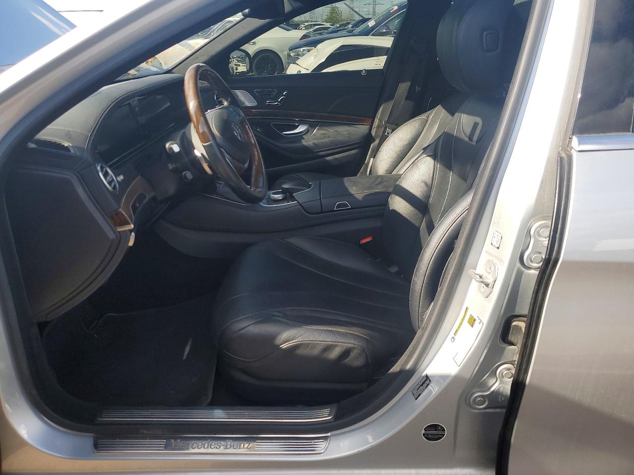 Mercedes-Benz S-Class 550 4matic