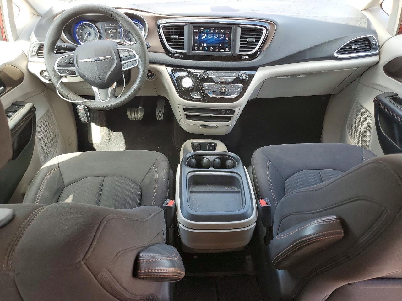 Chrysler Pacifica Touring Plus