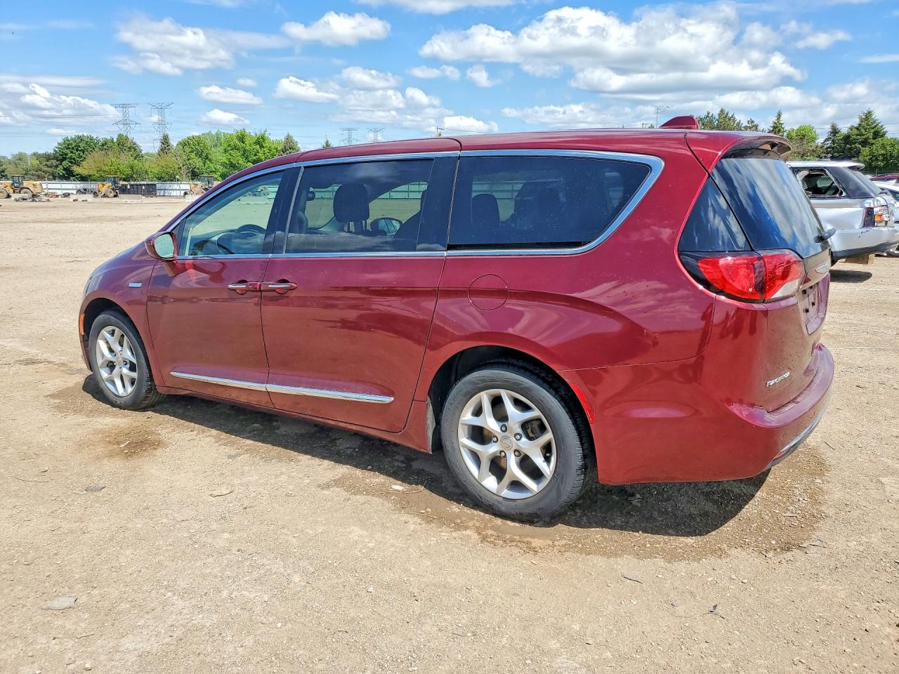 Chrysler Pacifica Touring Plus