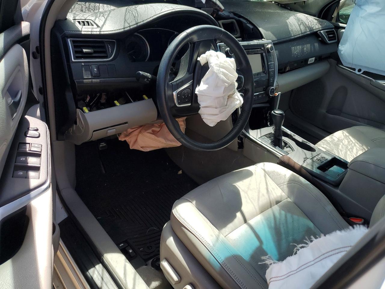 Toyota Camry Xle
