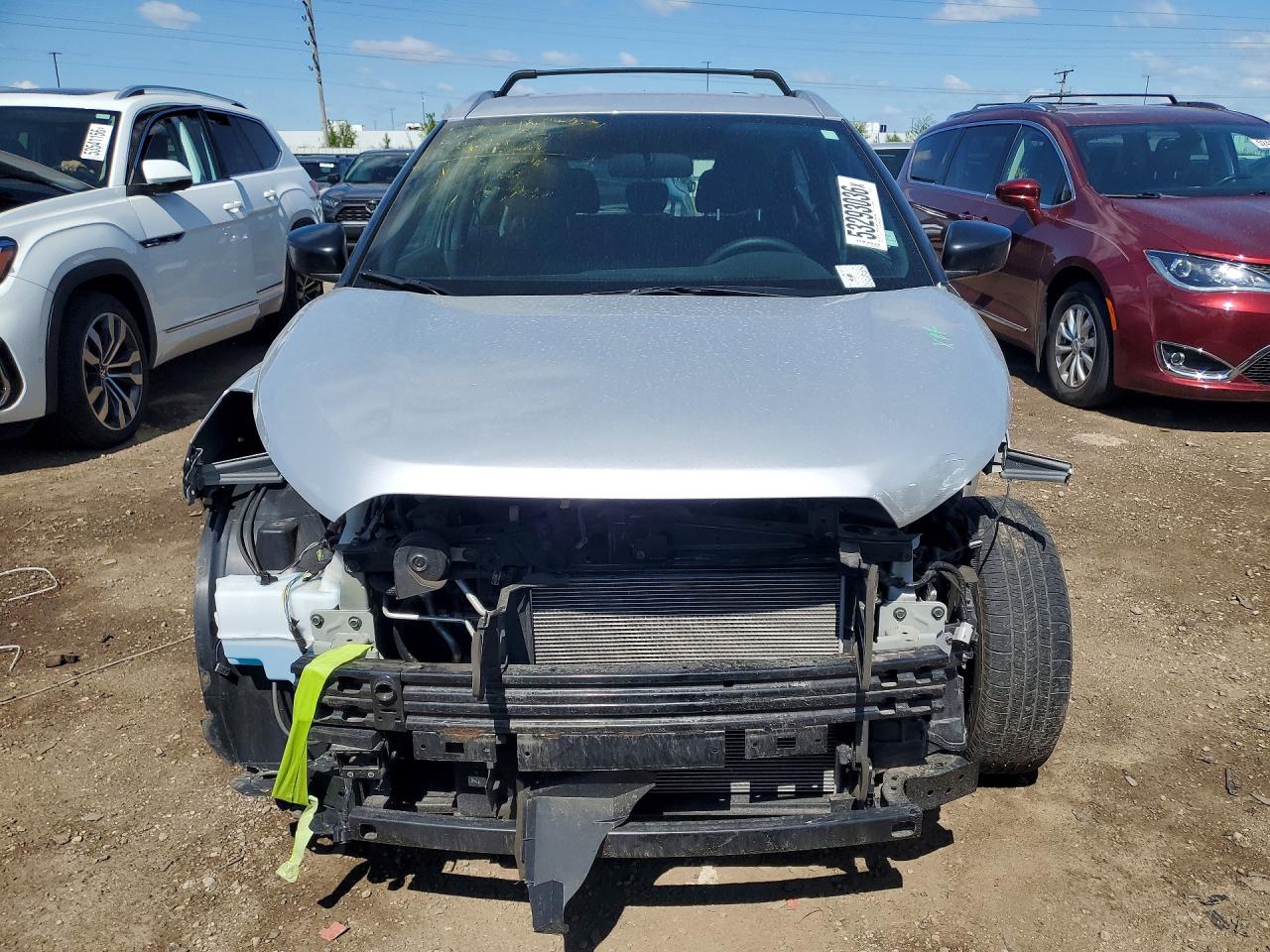 Nissan Kicks S