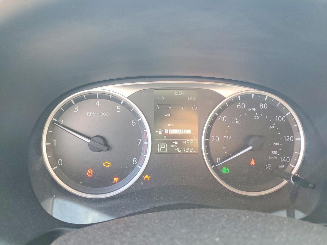 Nissan Kicks S