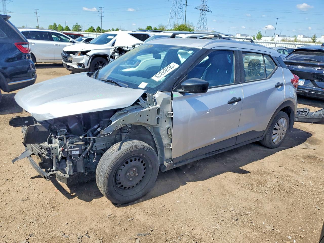 Salvage Nissan Kicks Image