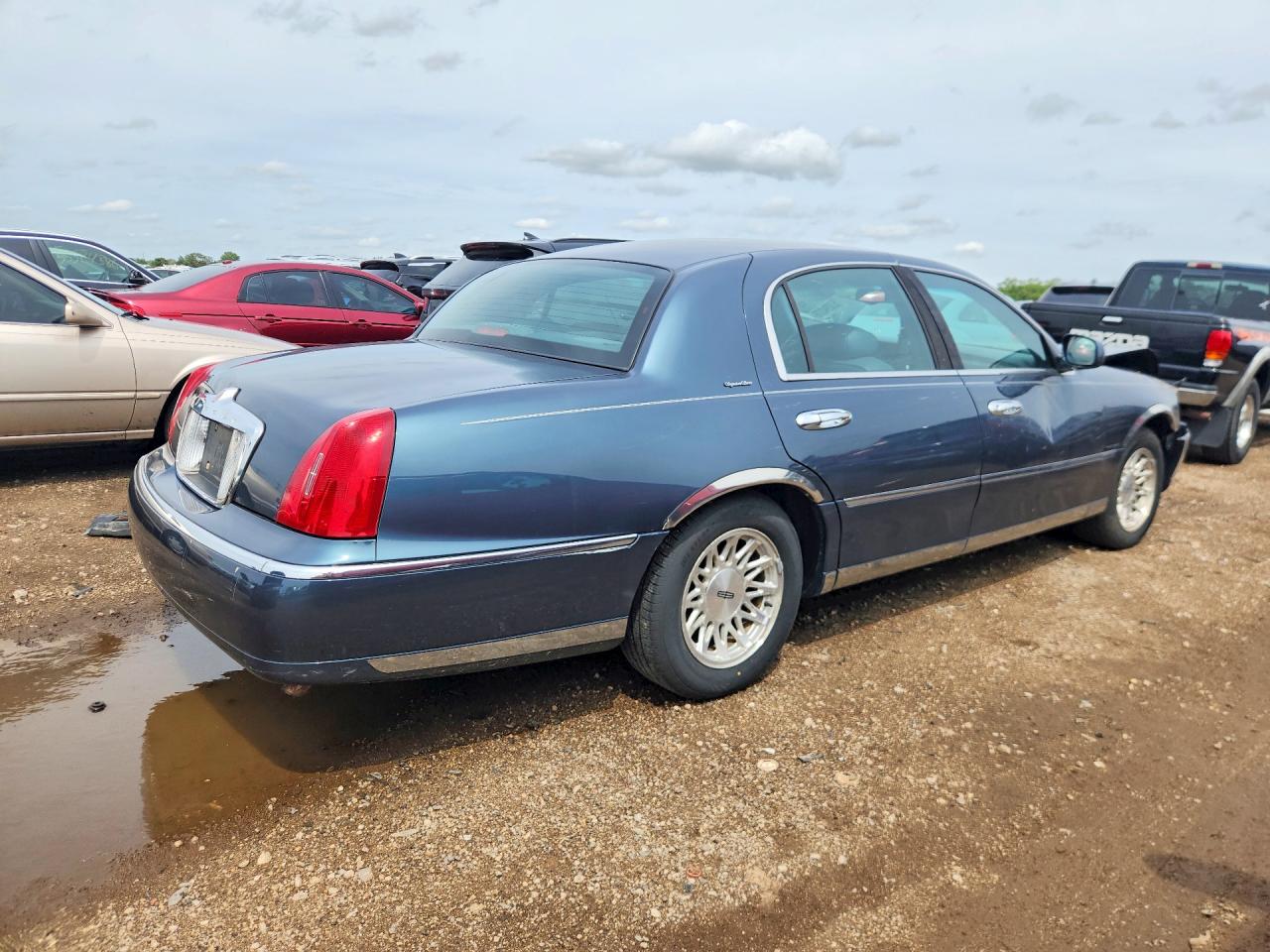 Lincoln Towncar Signature
