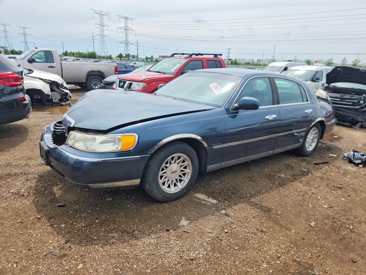 Salvage Lincoln Towncar Image