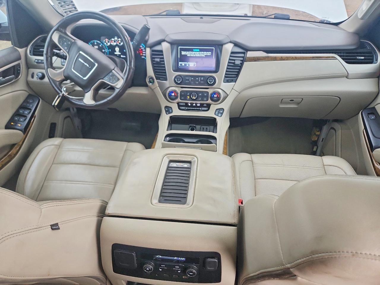 GMC Yukon Denali