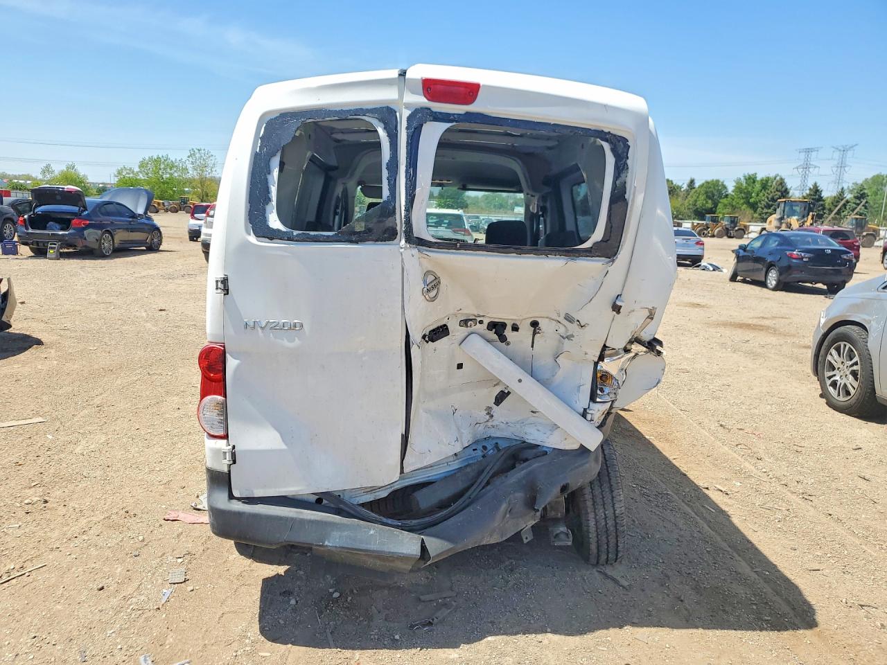 Nissan Nv S