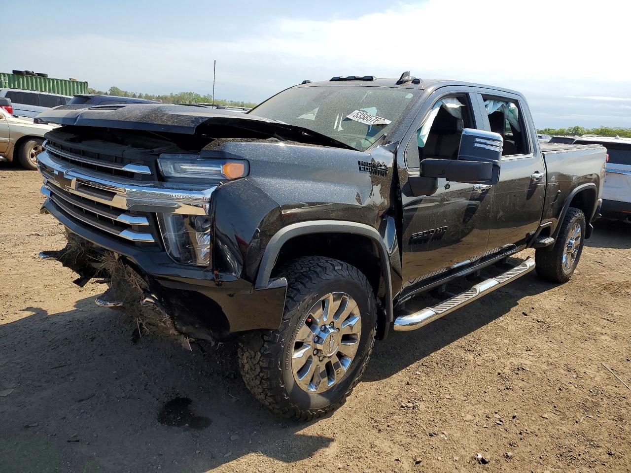 Salvage Chevrolet Silverado Image
