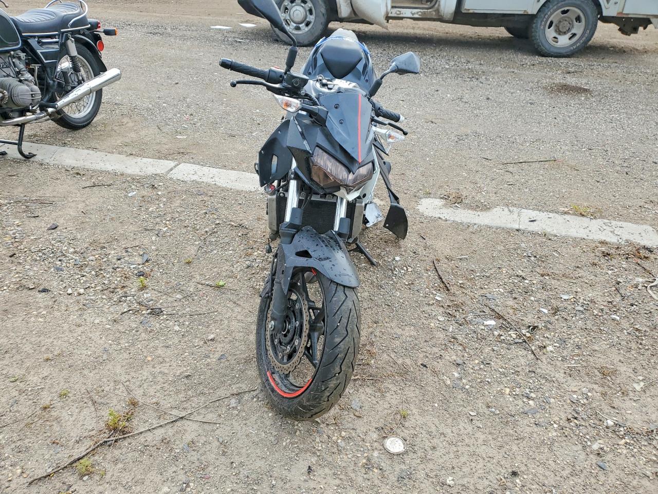 Kawasaki Er400 D