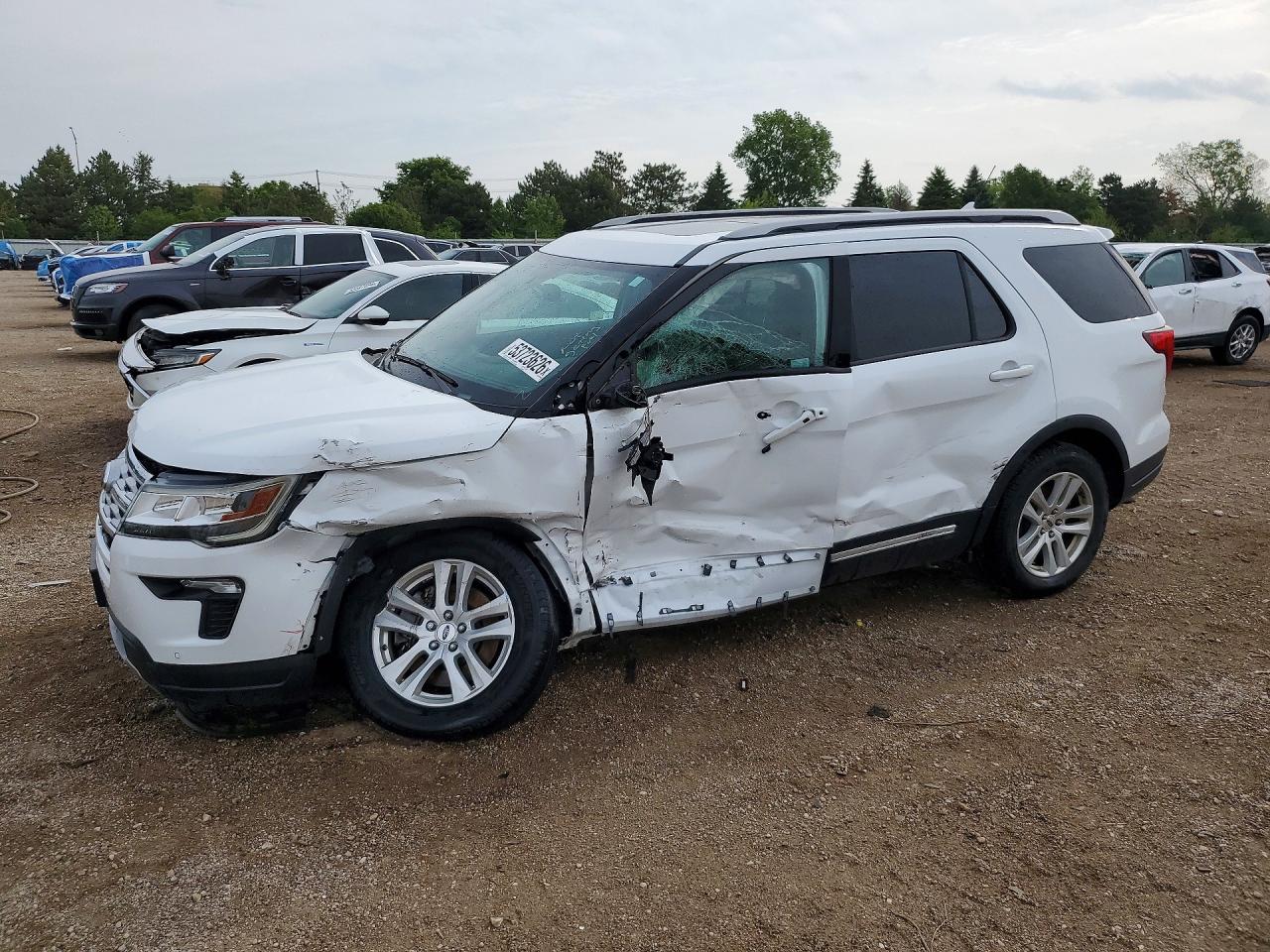 Salvage Ford Explorer Image