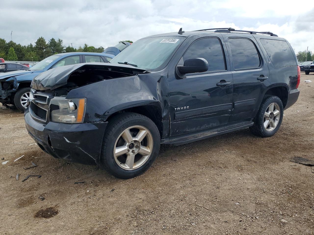 Salvage Chevrolet Tahoe Image