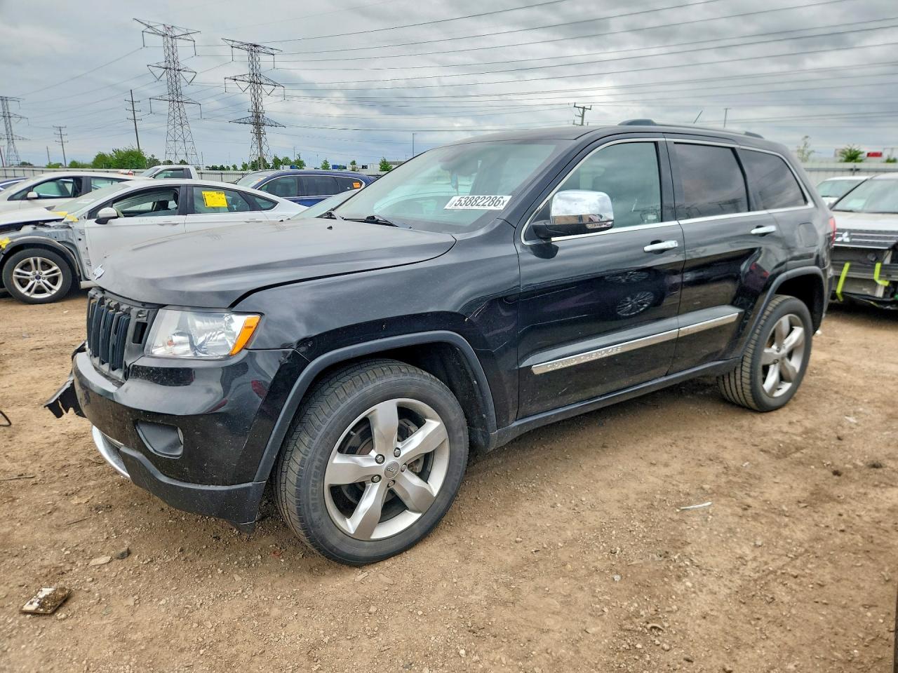 Salvage Jeep Cherokee Image