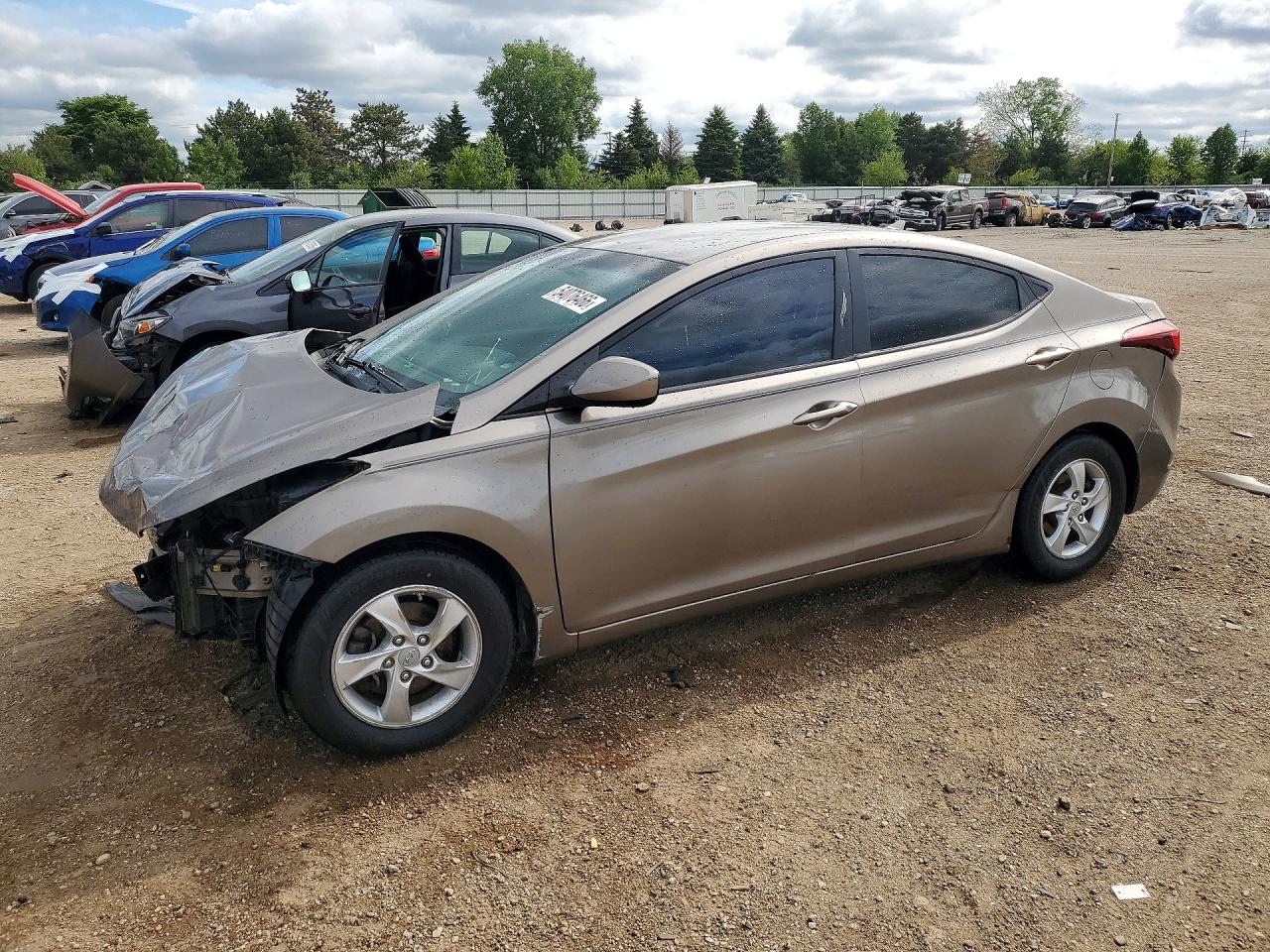 Salvage Hyundai ELANTRA Image