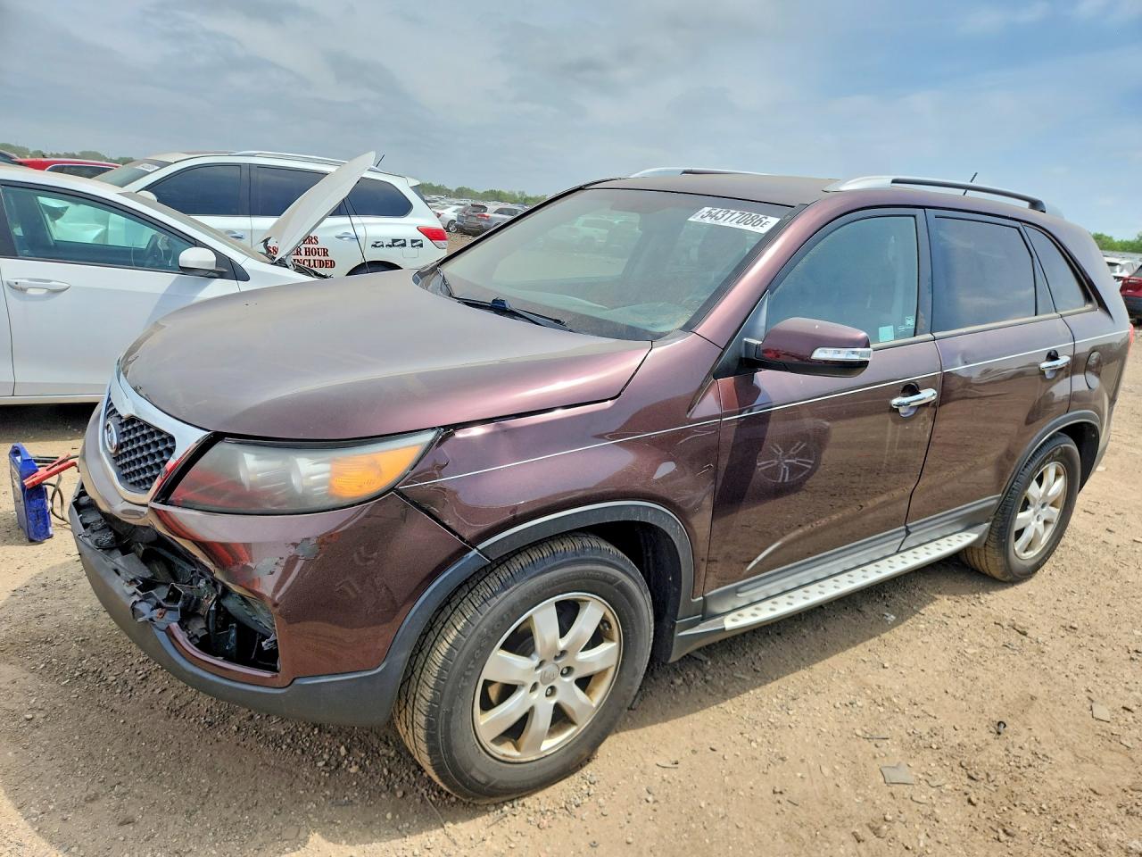 Salvage Kia Sorento Image