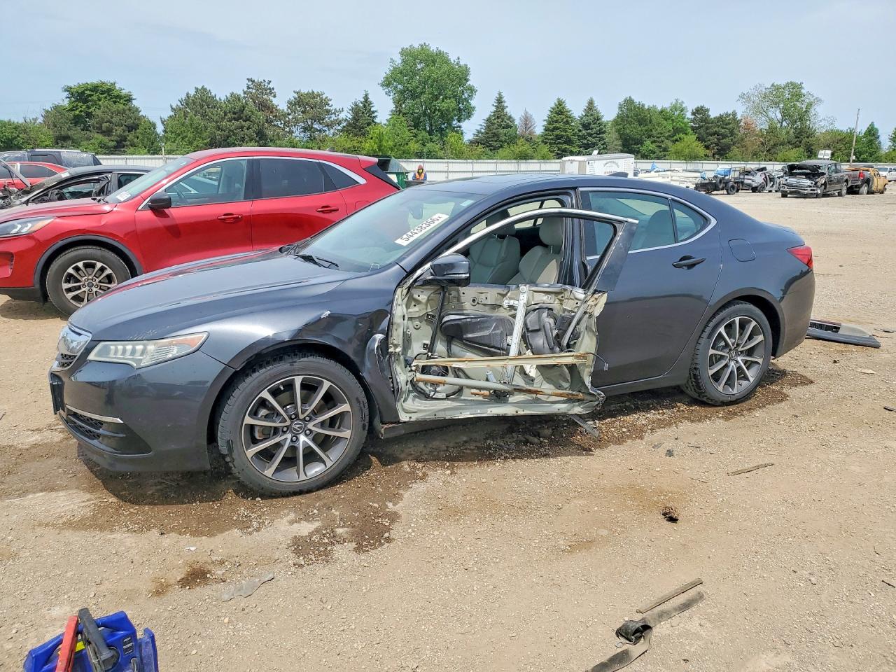 Salvage Acura TLX Image