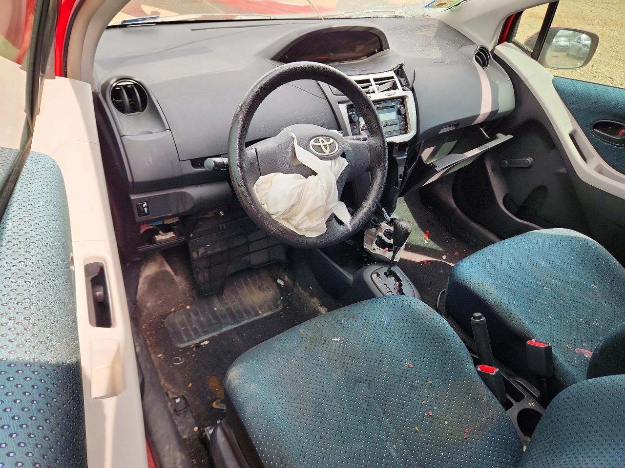 Toyota Yaris Base
