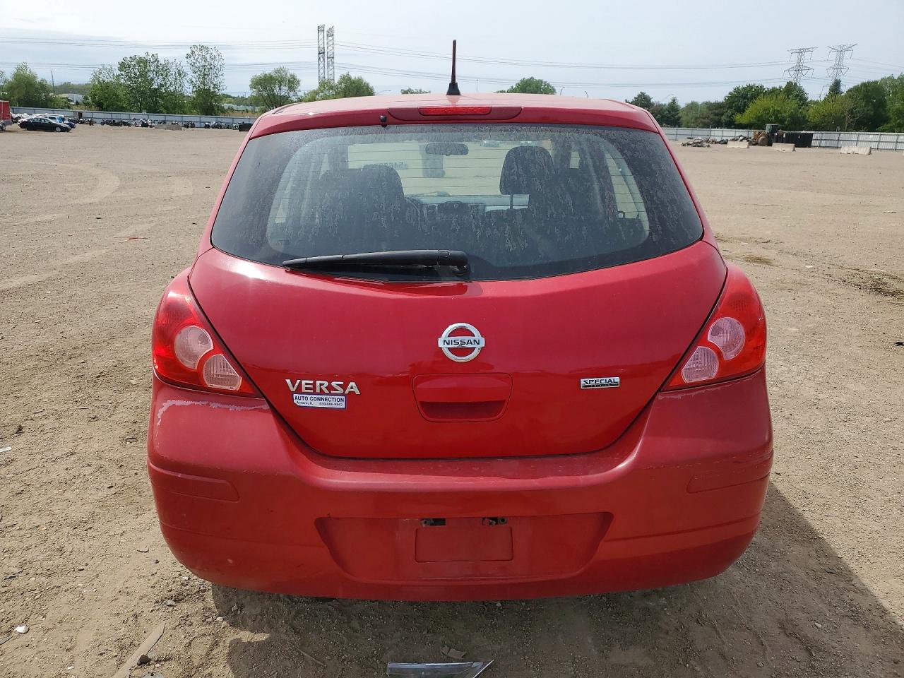 Nissan Versa 1.8 S