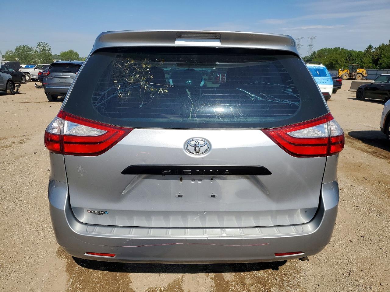 Toyota Sienna L 7-passenger