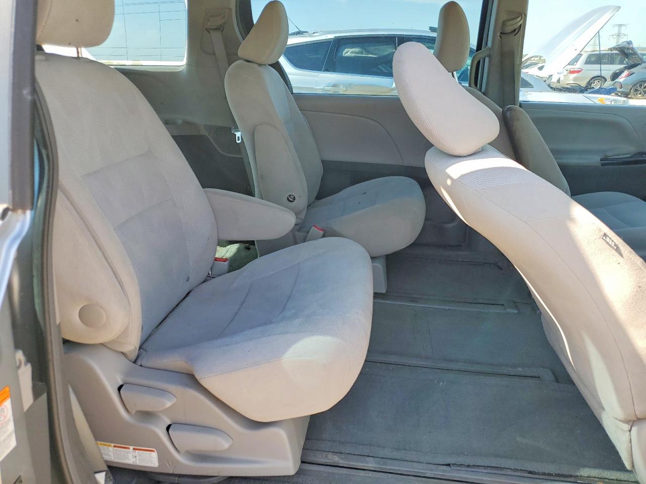 Toyota Sienna L 7-passenger
