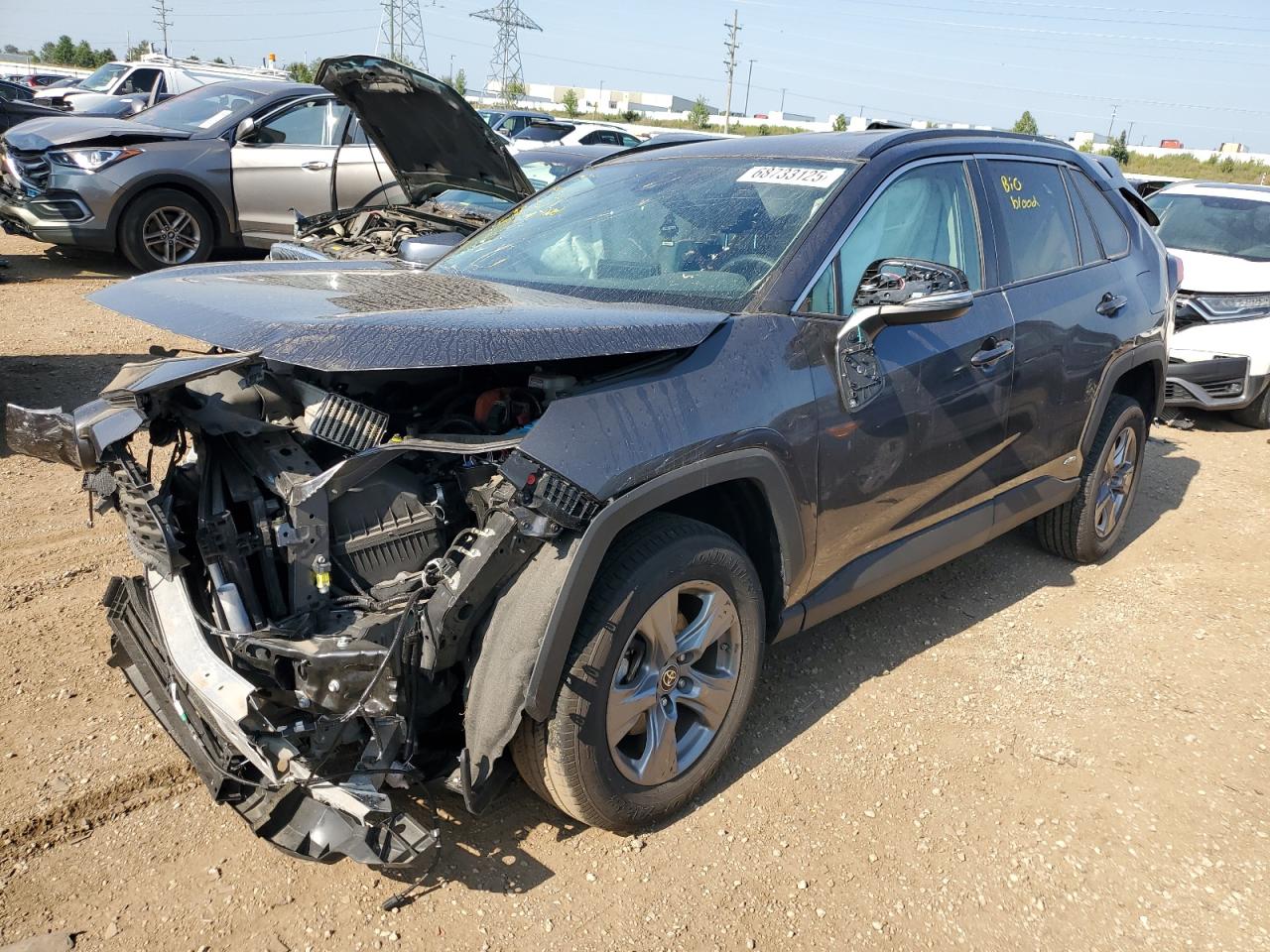 Salvage Toyota RAV4 Image