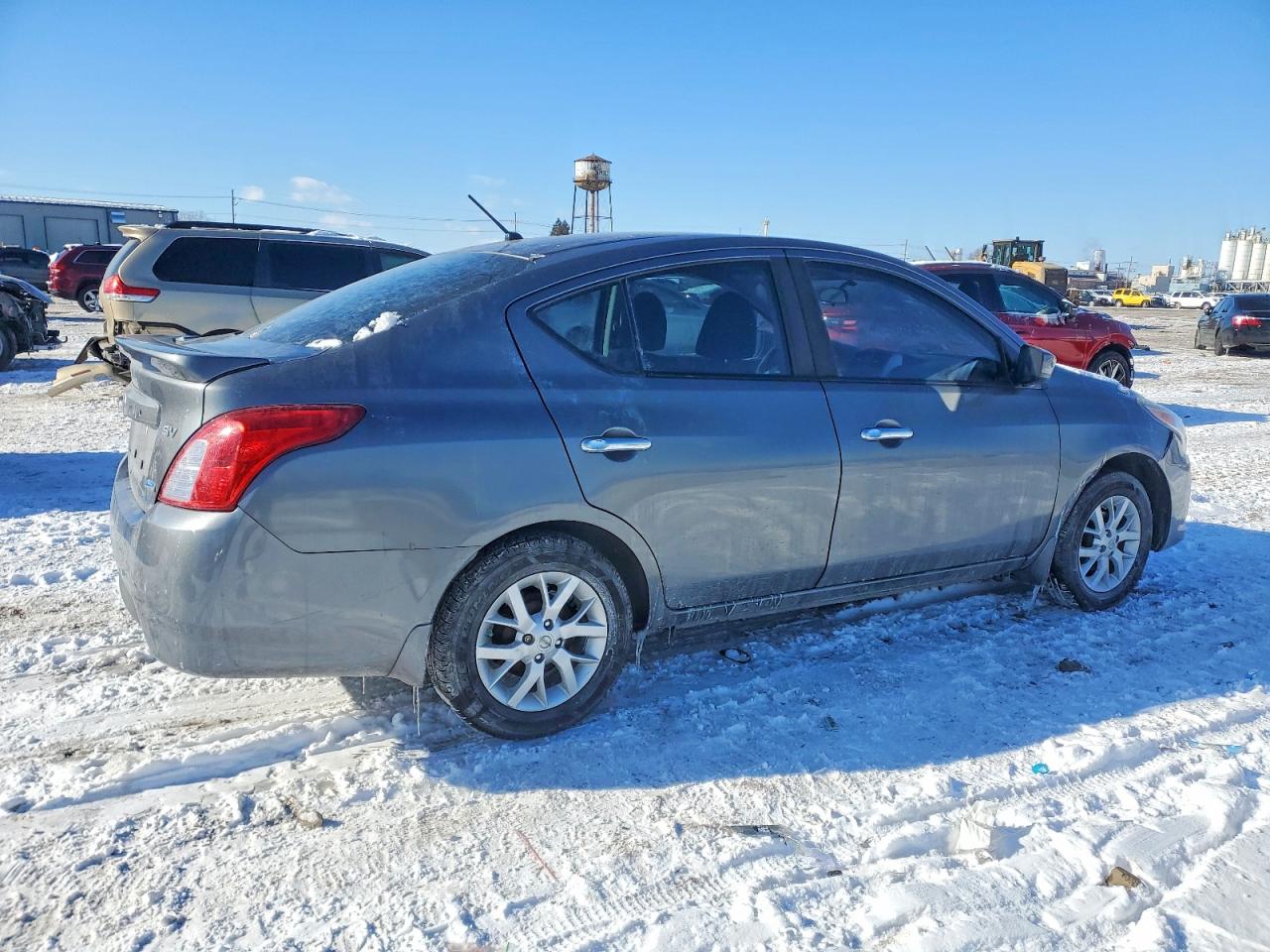 Nissan Versa S