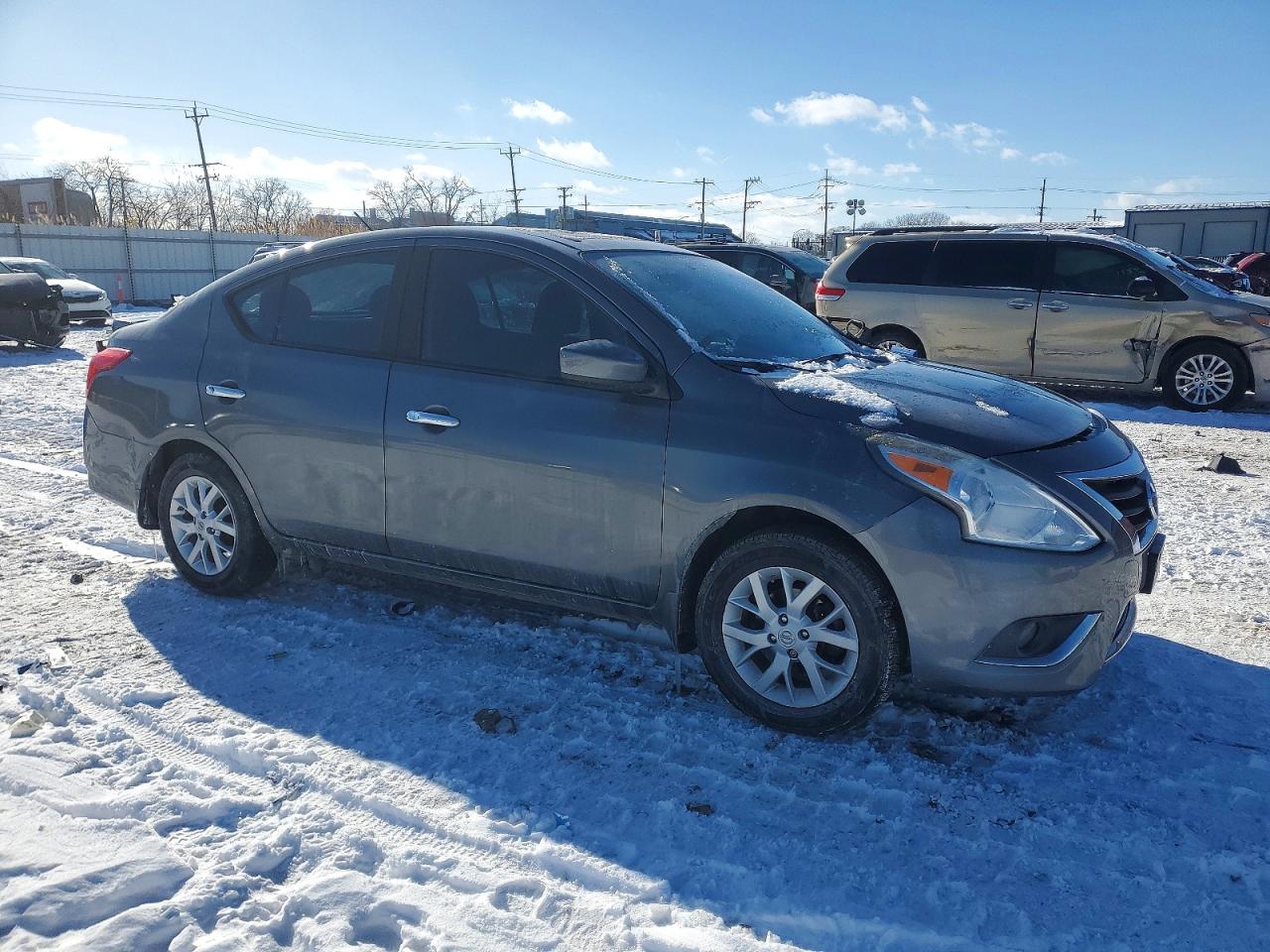 Nissan Versa S