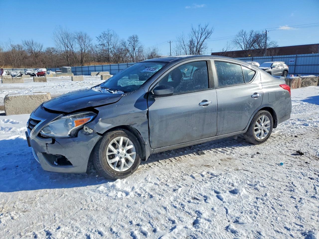 Salvage Nissan Versa Image