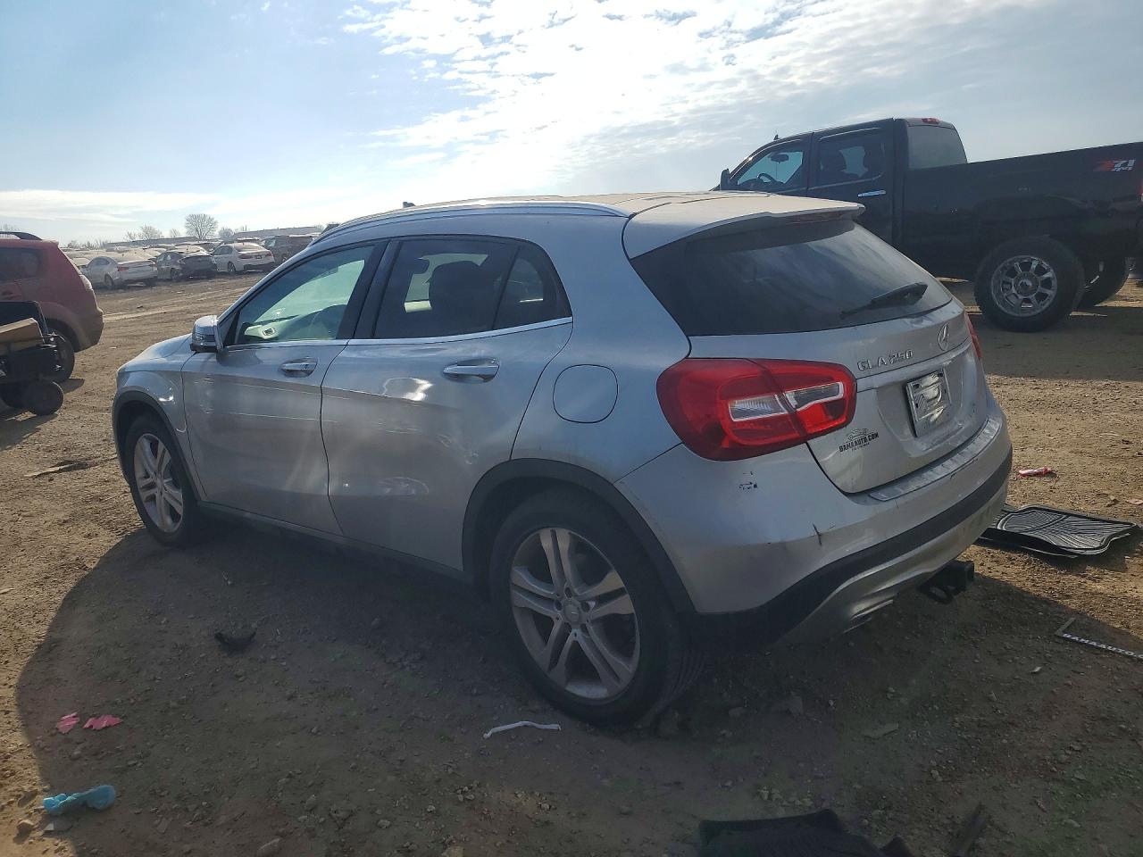 Mercedes-Benz GLA 250