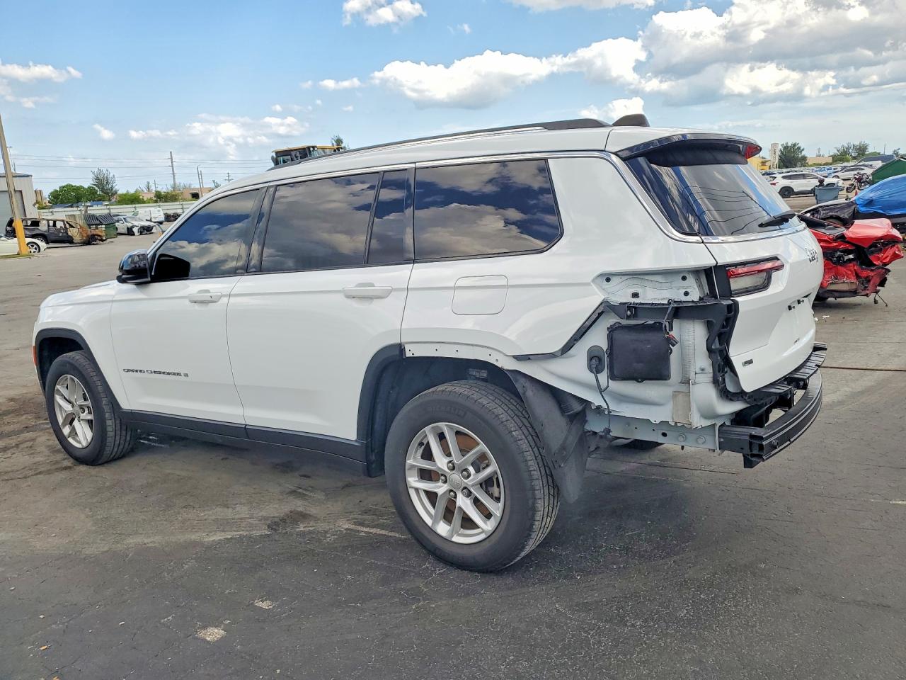 Jeep Cherokee L Laredo