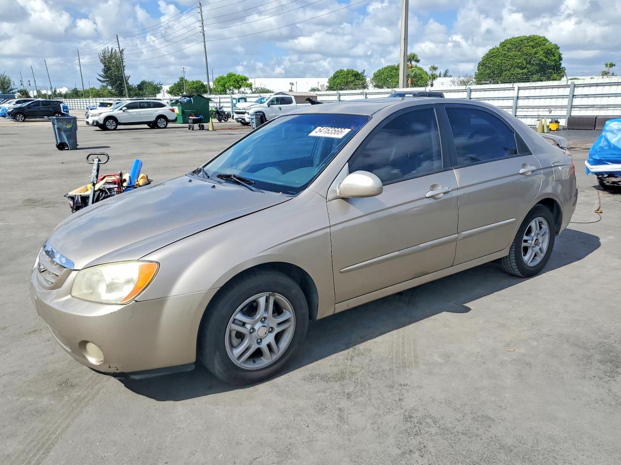 Salvage Kia Spectra Image