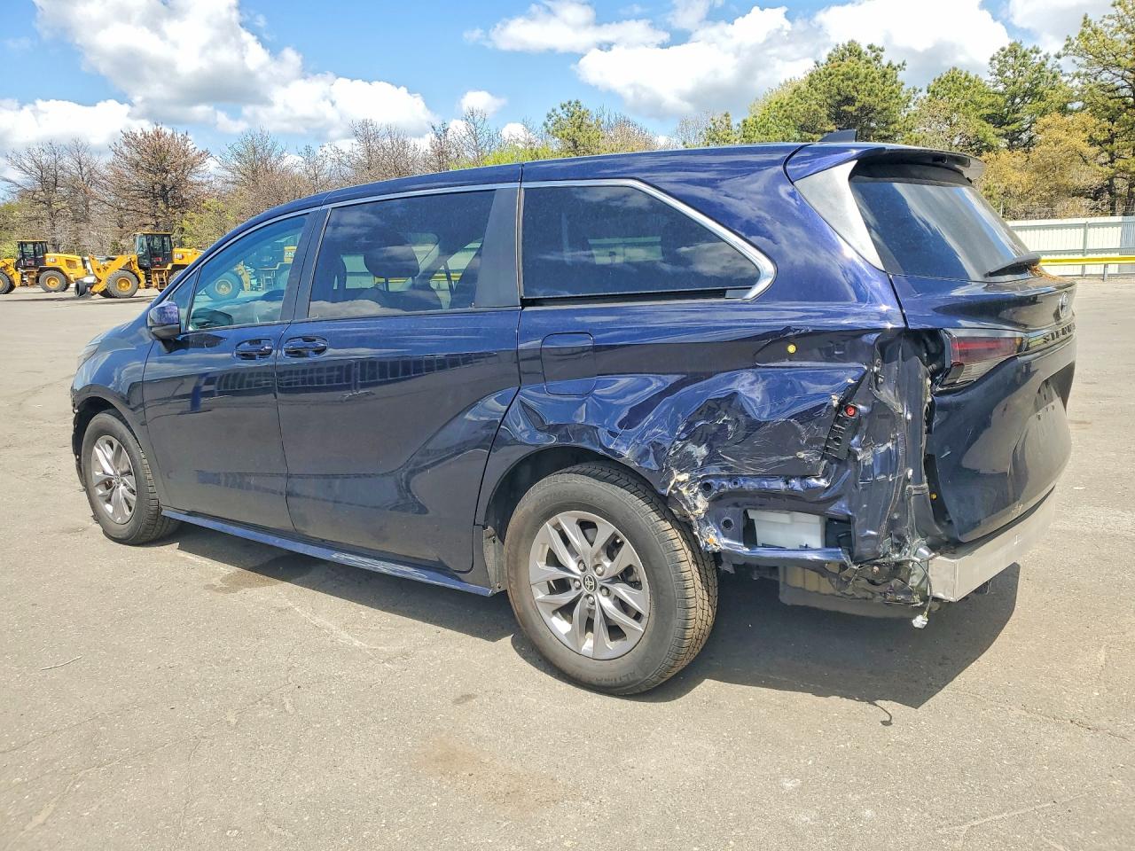 Toyota Sienna Le