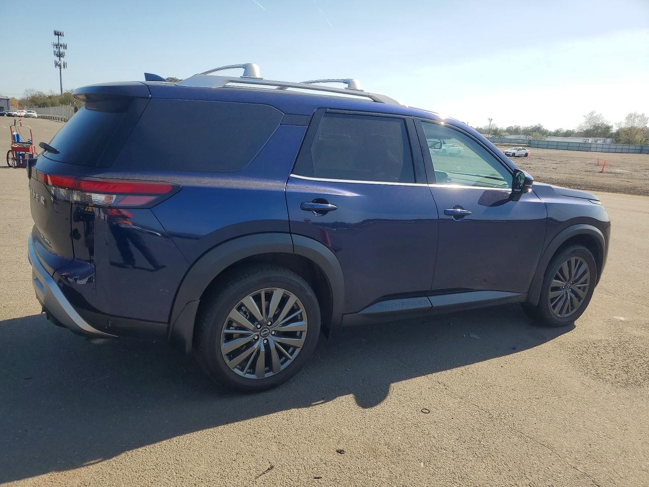 Nissan Pathfinder Sl
