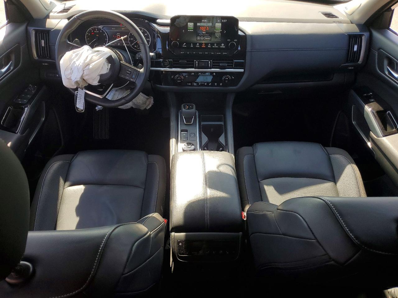 Nissan Pathfinder Sl