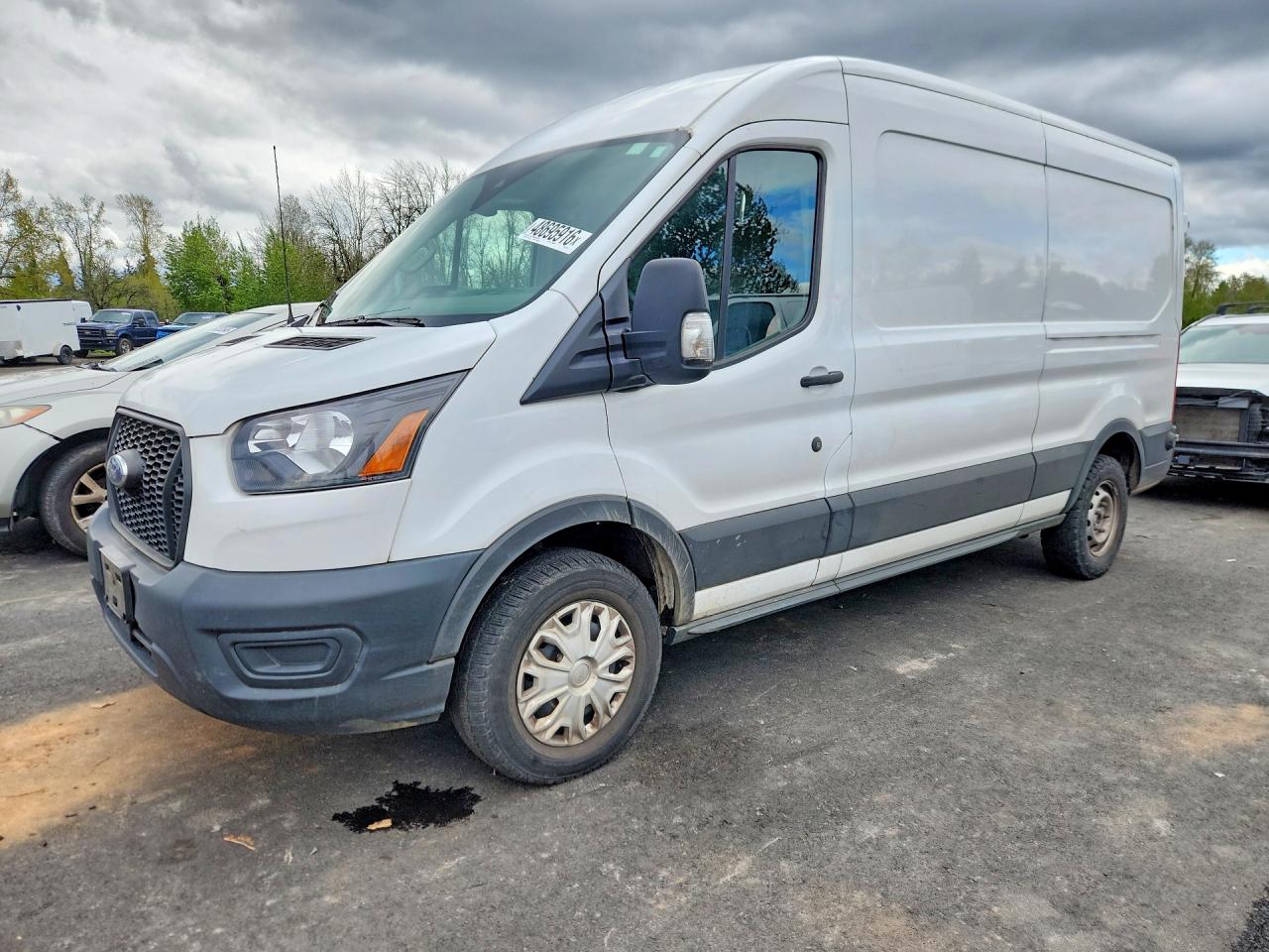 Salvage Ford Transit Image