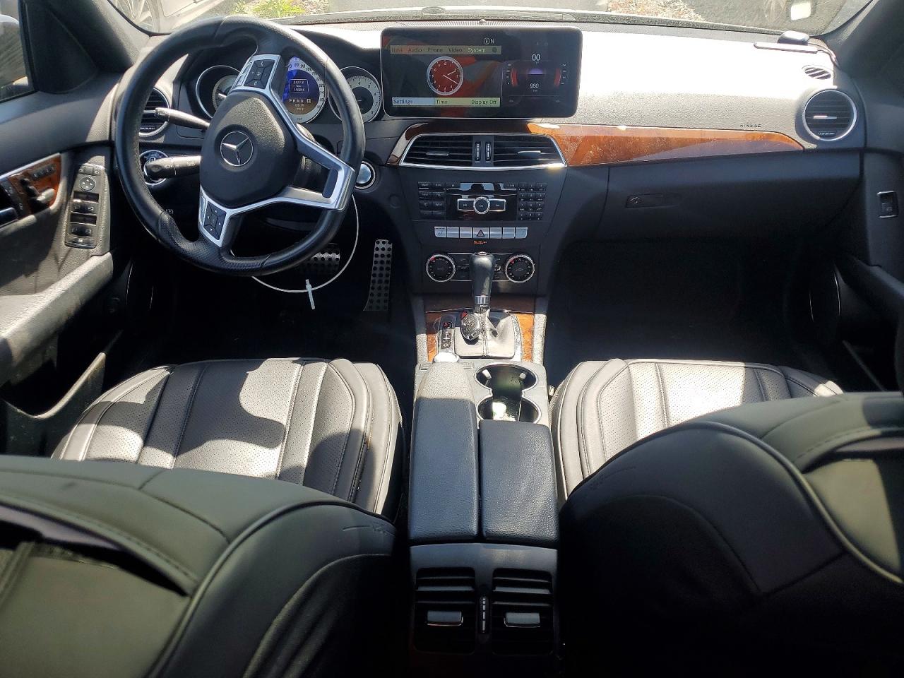 Mercedes-Benz C-Class 300 4matic