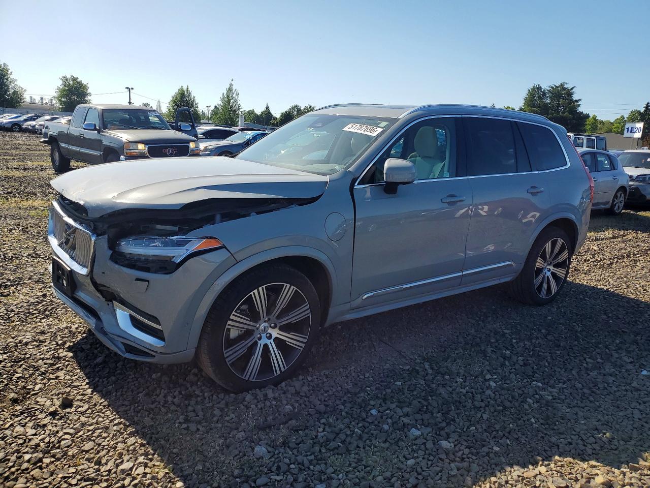Salvage Volvo XC90 Image