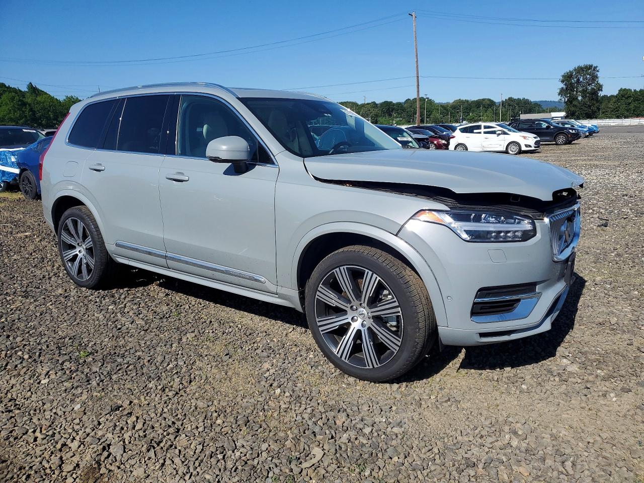 Volvo XC90 Plus