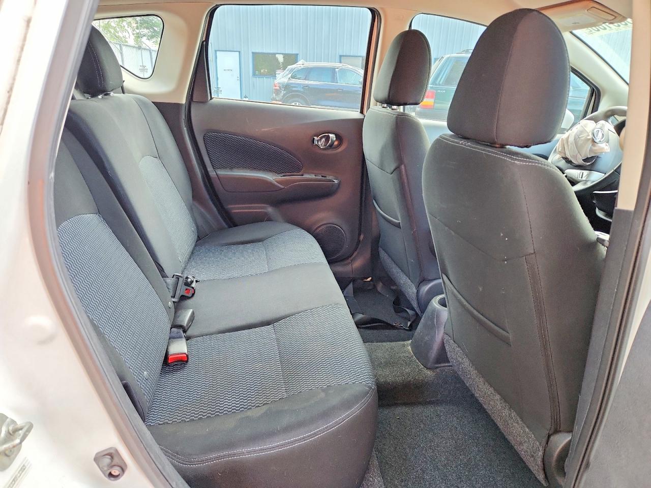 Nissan Versa Sv