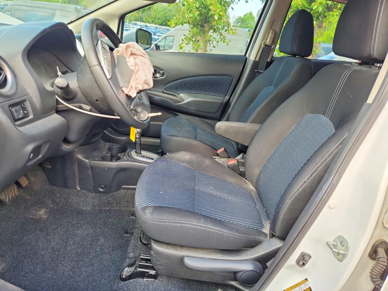 Nissan Versa Sv