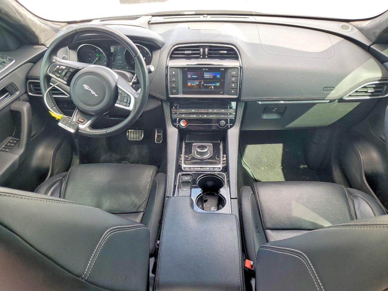 Jaguar F-PACE S