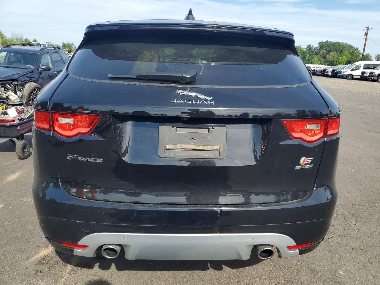 Jaguar F-PACE S
