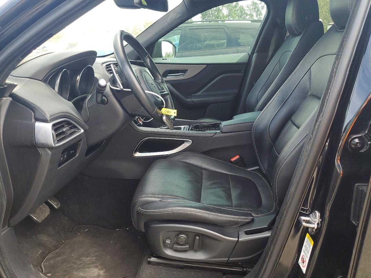 Jaguar F-PACE S