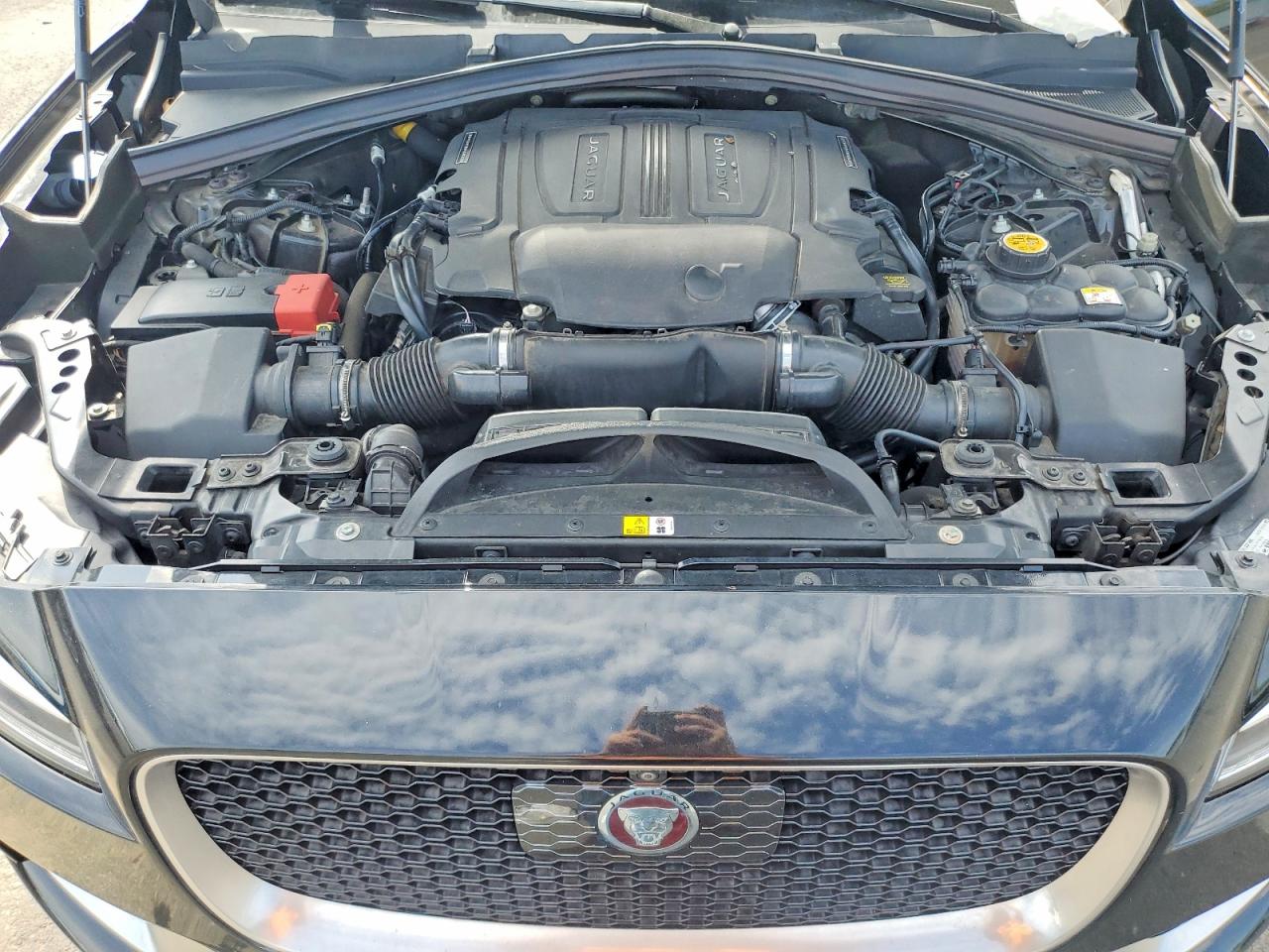 Jaguar F-PACE S