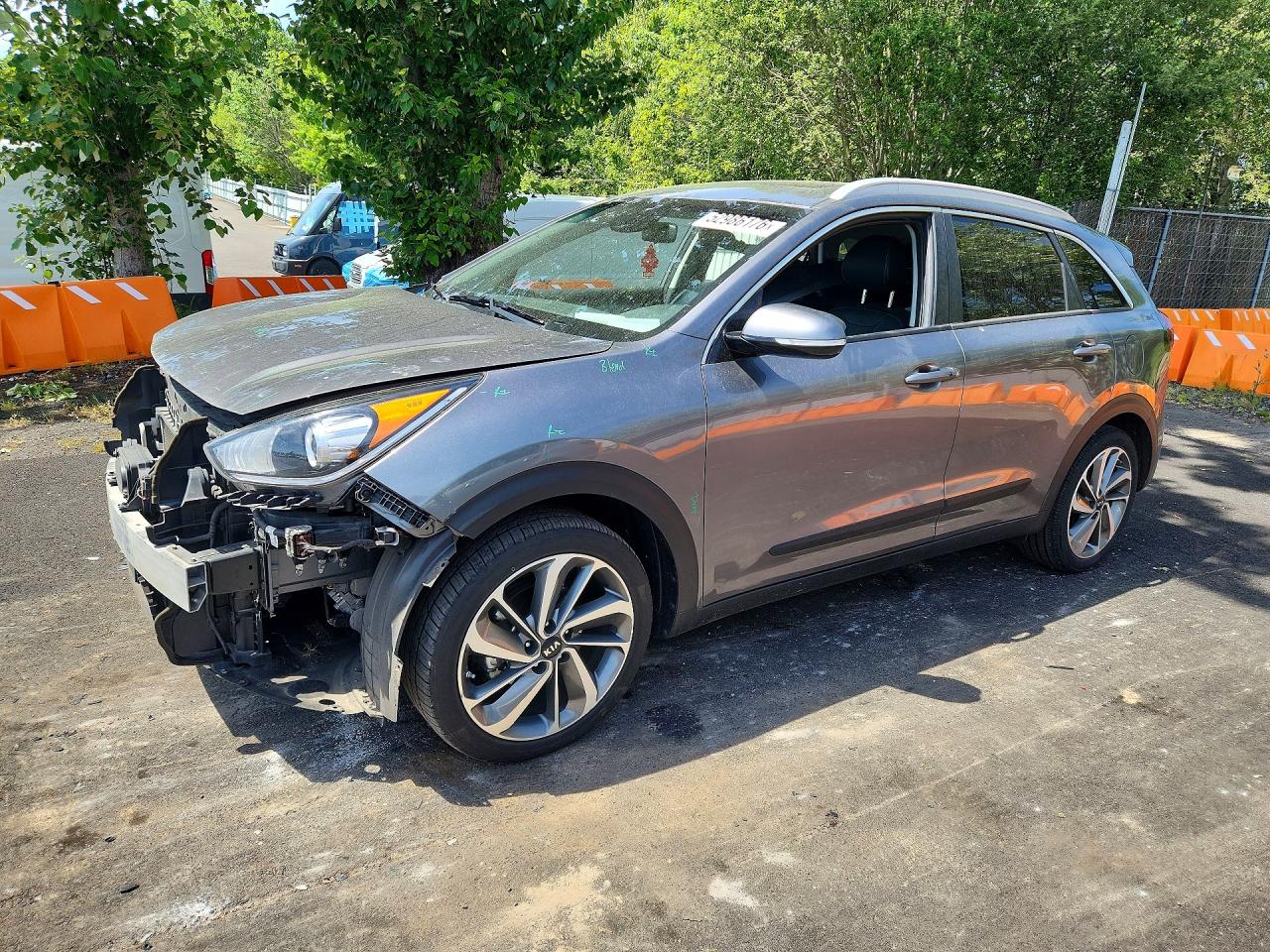 Salvage Kia Niro Image