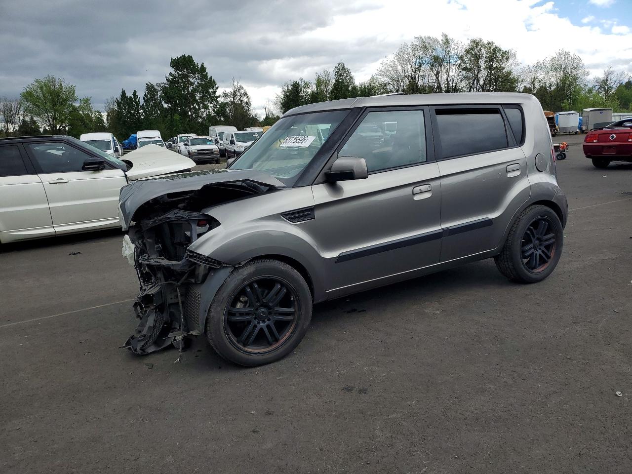 Salvage Kia Soul Image