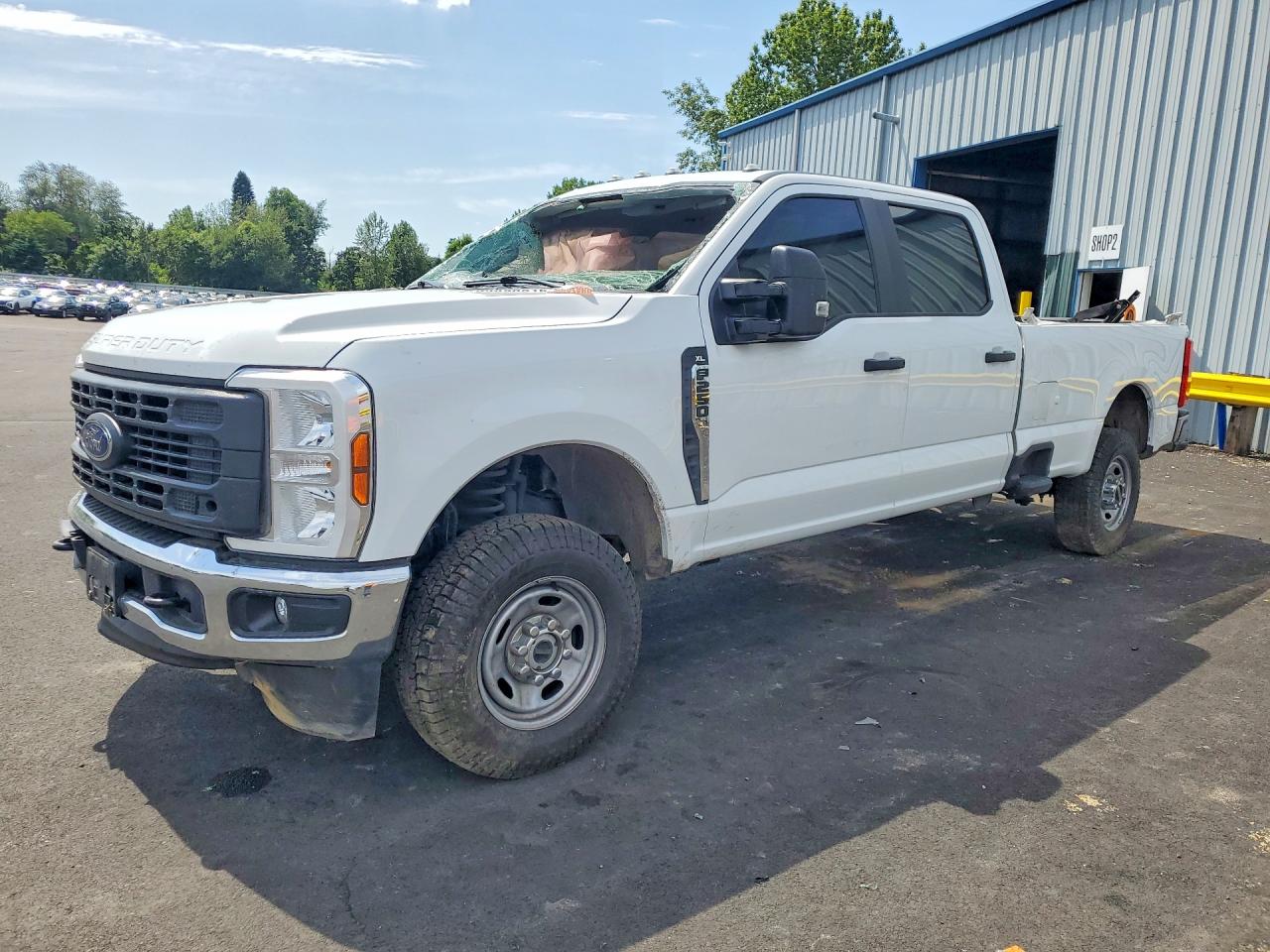 Salvage Ford F-250 Image