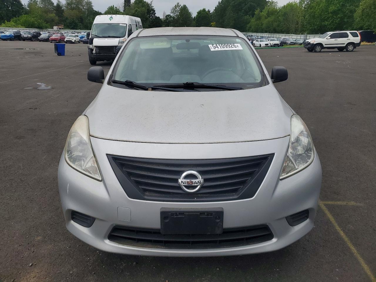 Nissan Versa 1.6 S