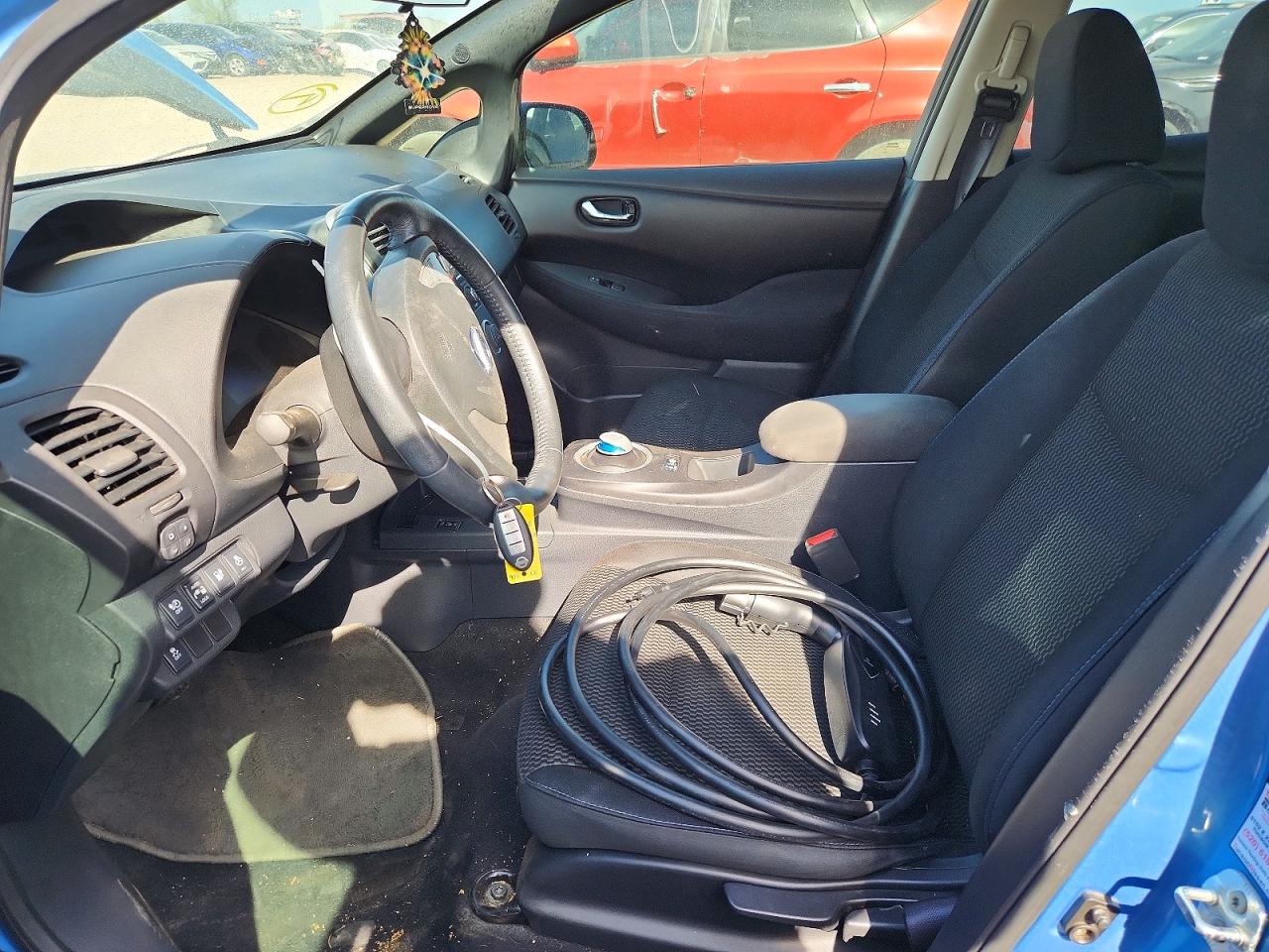 Nissan LEAF S