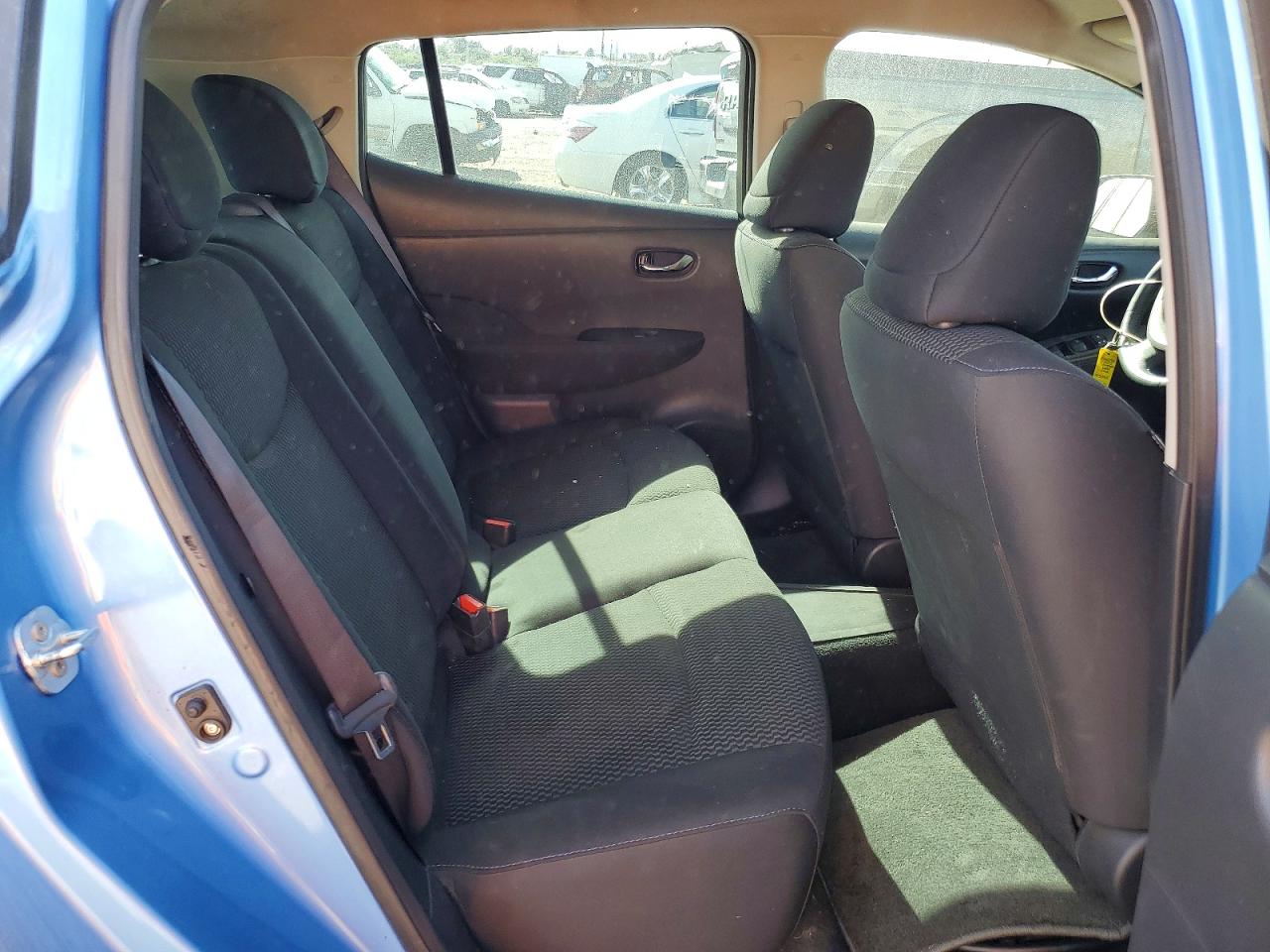 Nissan LEAF S
