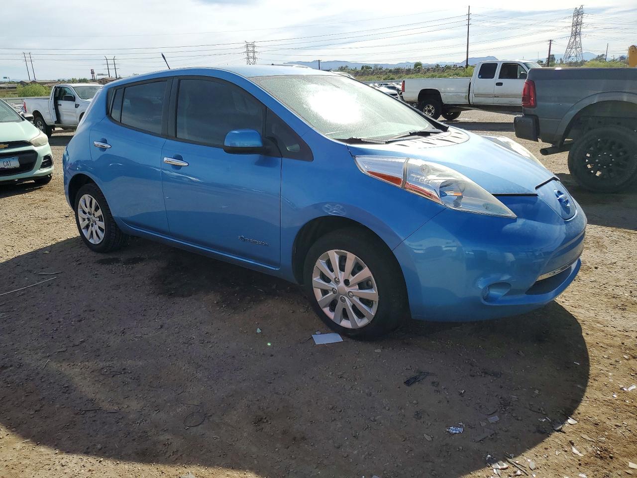 Nissan LEAF S